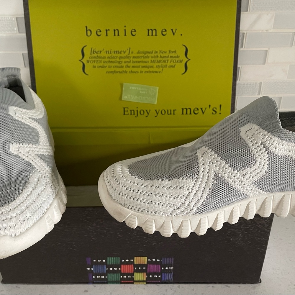 bernie mev casual shoe